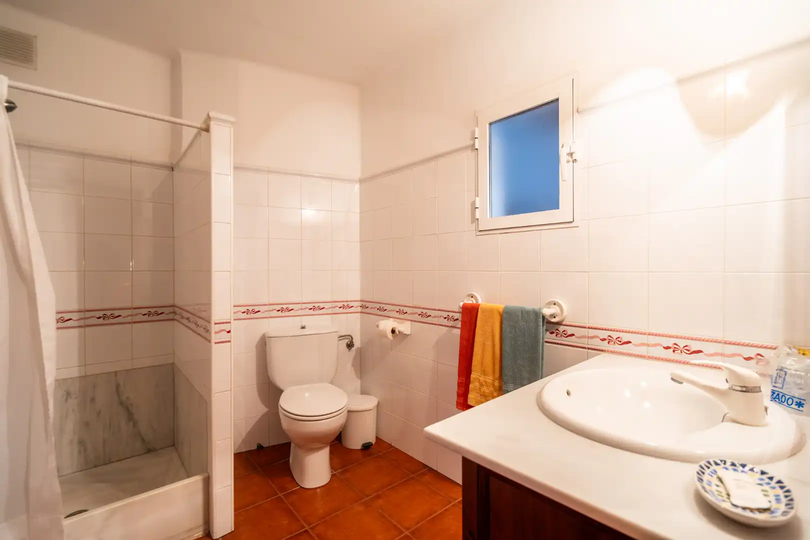 Baño de Edificio en venta en El Toboso con Alarma