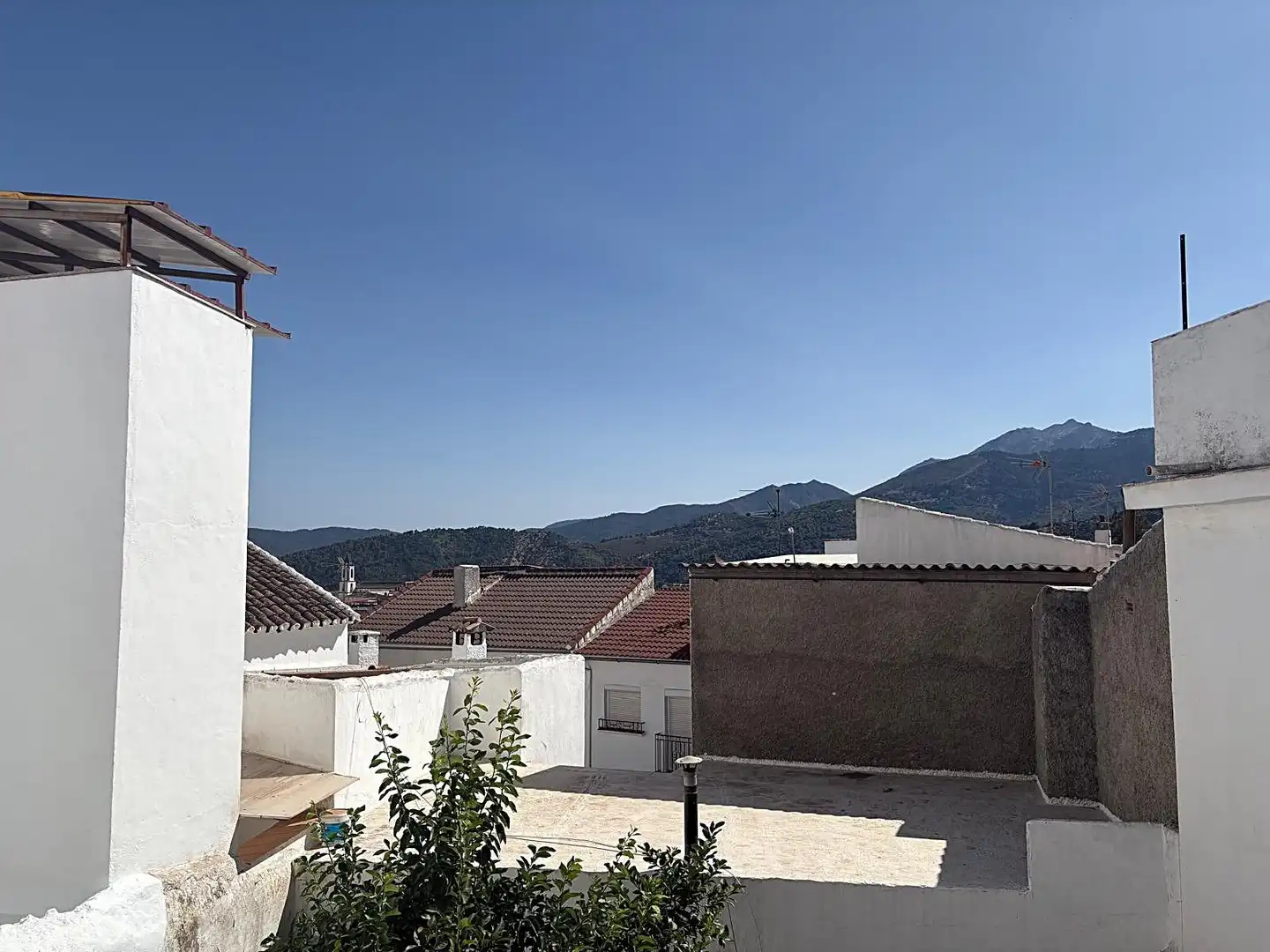 Vista exterior de Finca rústica en venta en Yunquera con Jardín privado, Terraza y Balcón
