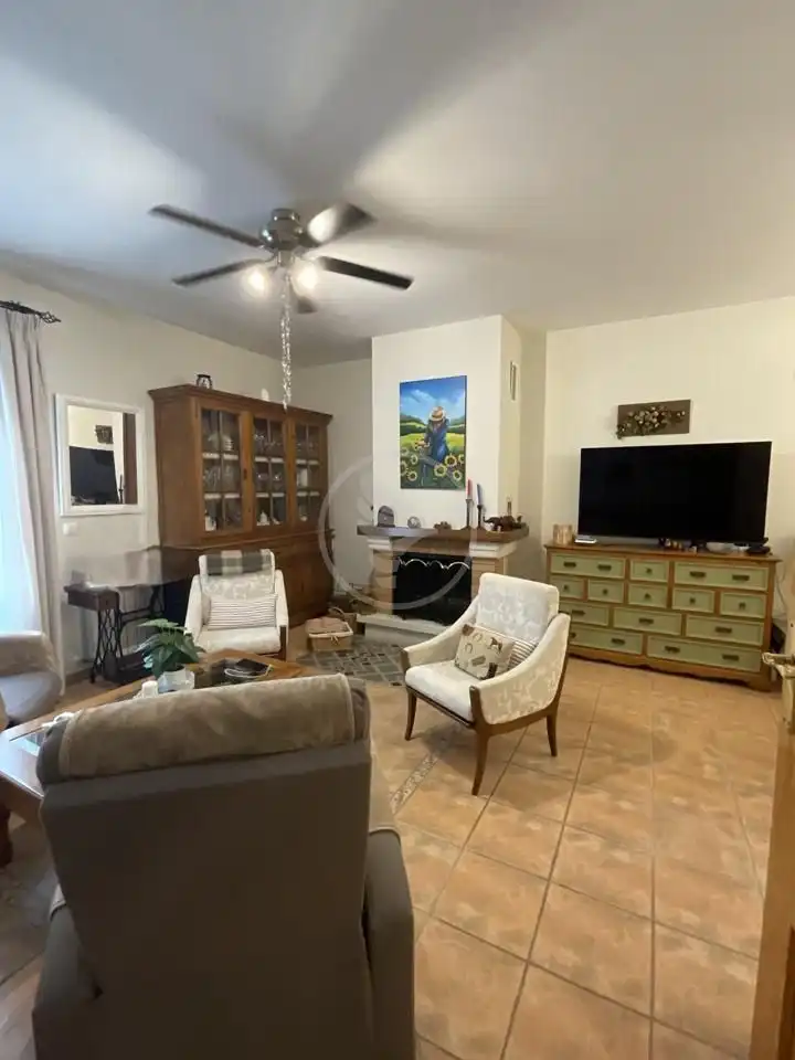 Sala d'estar de Casa o xalet en venda en San Gonzalo