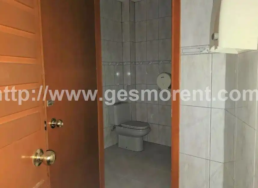 Bathroom of Commercial properties for sale in Blanes