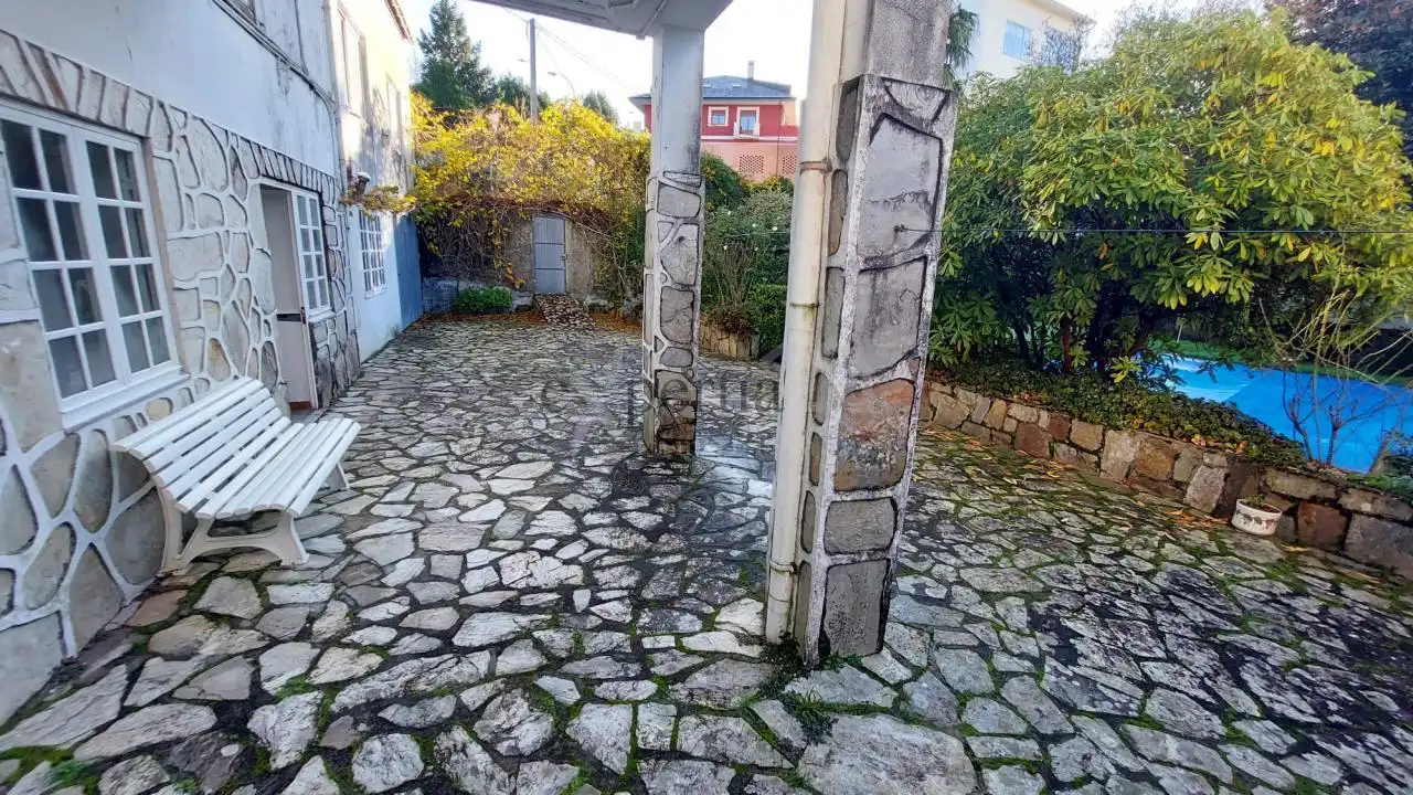 Terrassa de Casa o xalet en venda en Rianxo amb Calefacció, Jardí privat i Traster