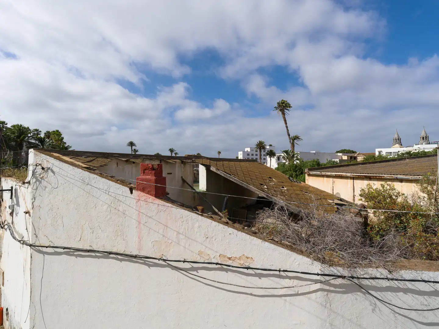 Vista exterior de Edificio en venta en Telde