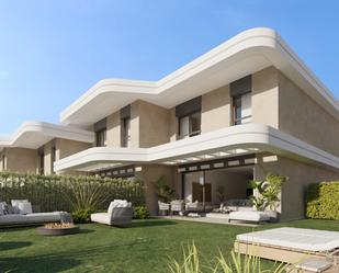 Vista exterior de Apartament en venda en Marbella amb Aire condicionat, Jardí privat i Terrassa