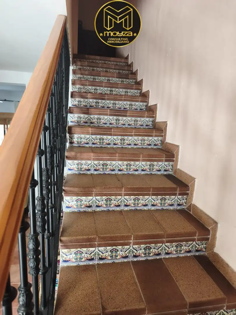 Houses for sale in Jaén  with Heating and Storage room