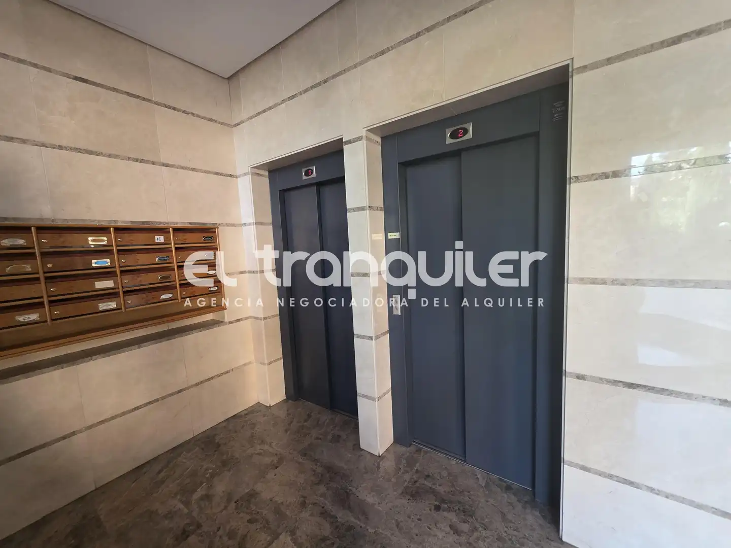 Parking of Flat for rent in Madrid  with Air Conditioner, Parquet flooring and Swimming Pool
