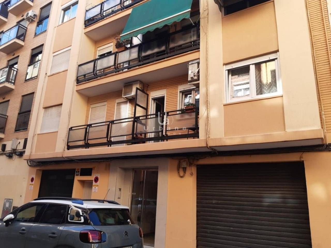 Vista exterior de Piso en venta en  Valencia Capital con Balcón