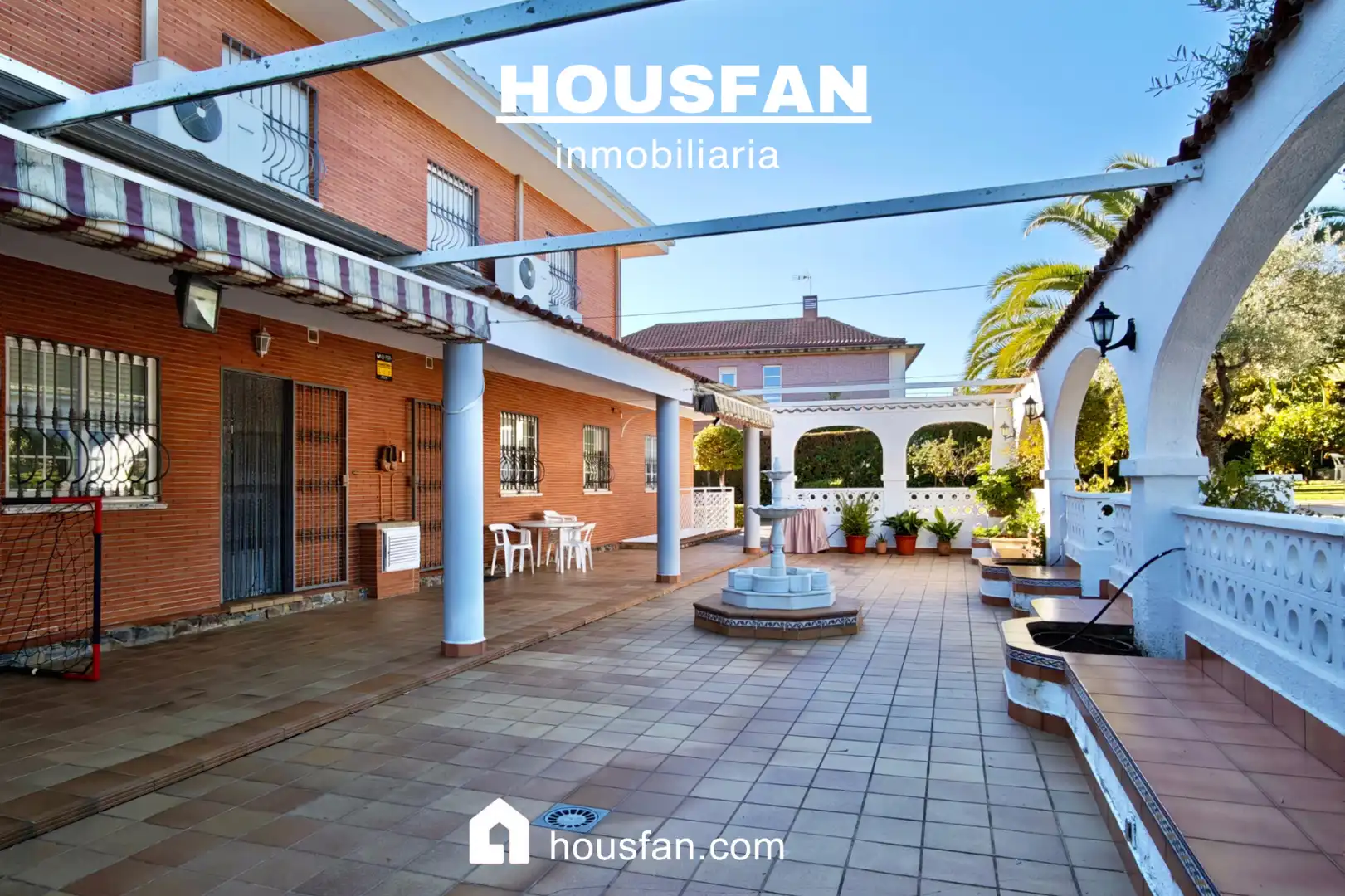 Exterior view of Houses for sale in Cáceres  with Air Conditioner, Heating and Private garden