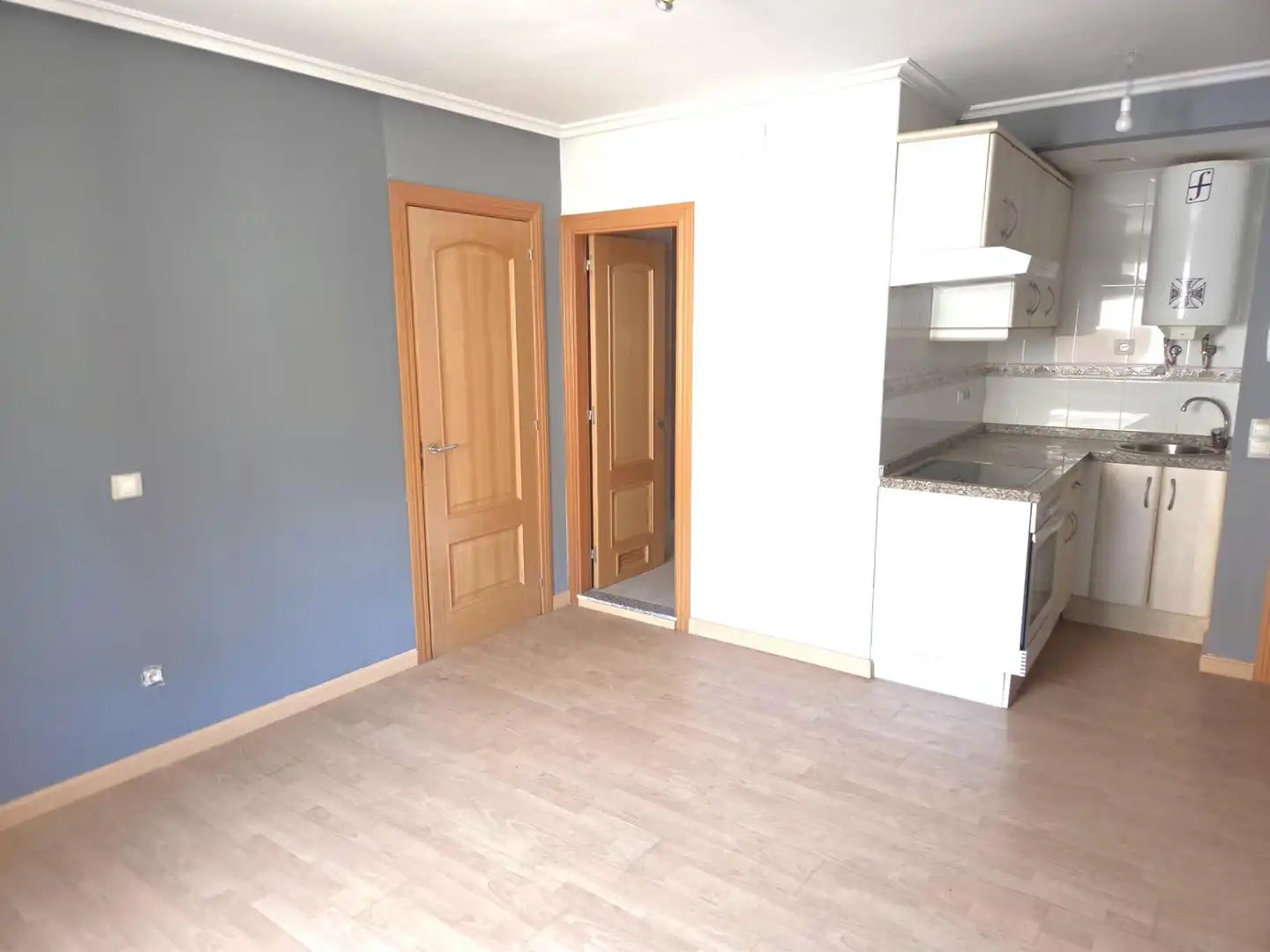 Dormitori de Apartament en venda en Aller amb Calefacció