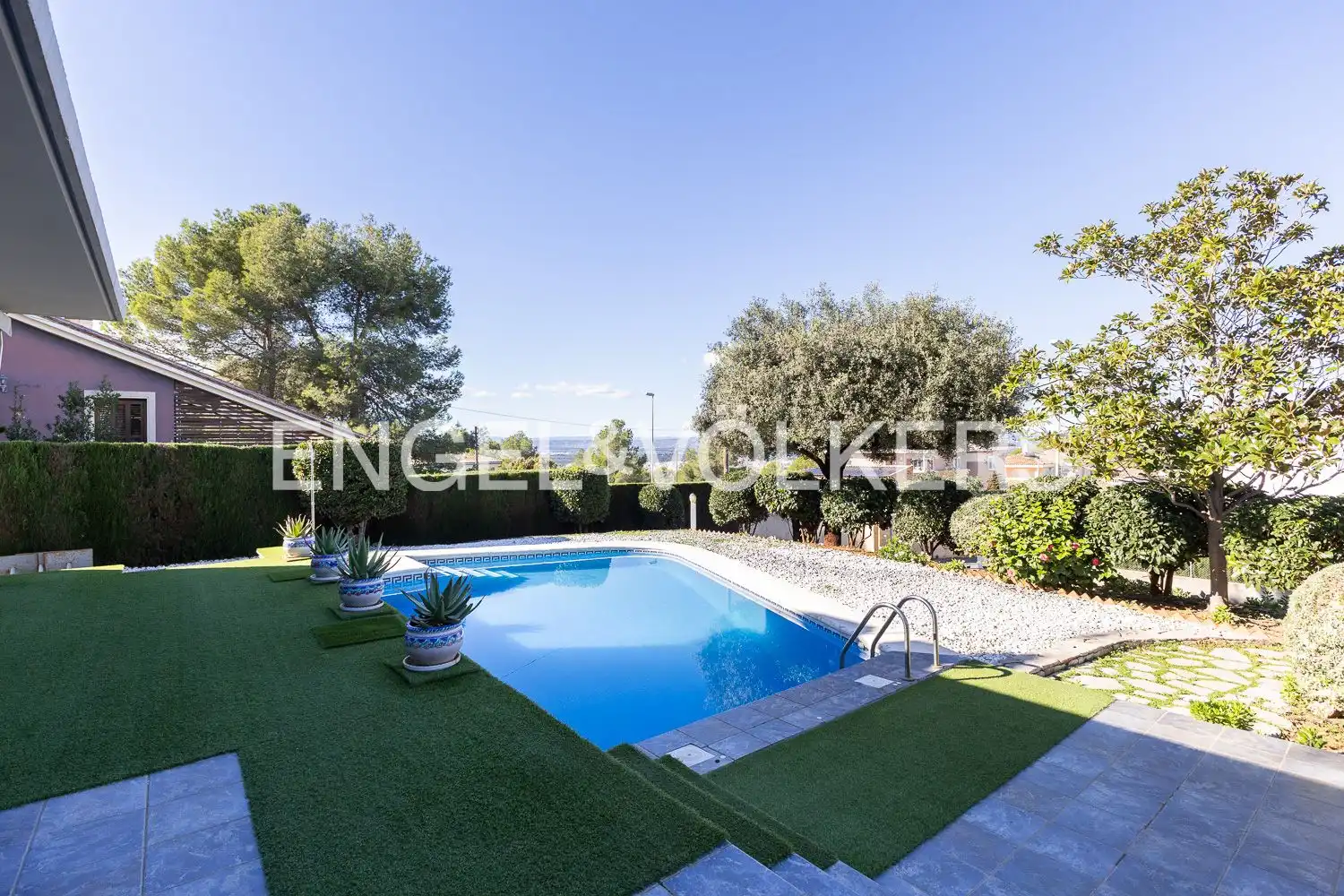Swimming pool of Houses for sale in Carcaixent  with Air Conditioner, Heating and Private garden