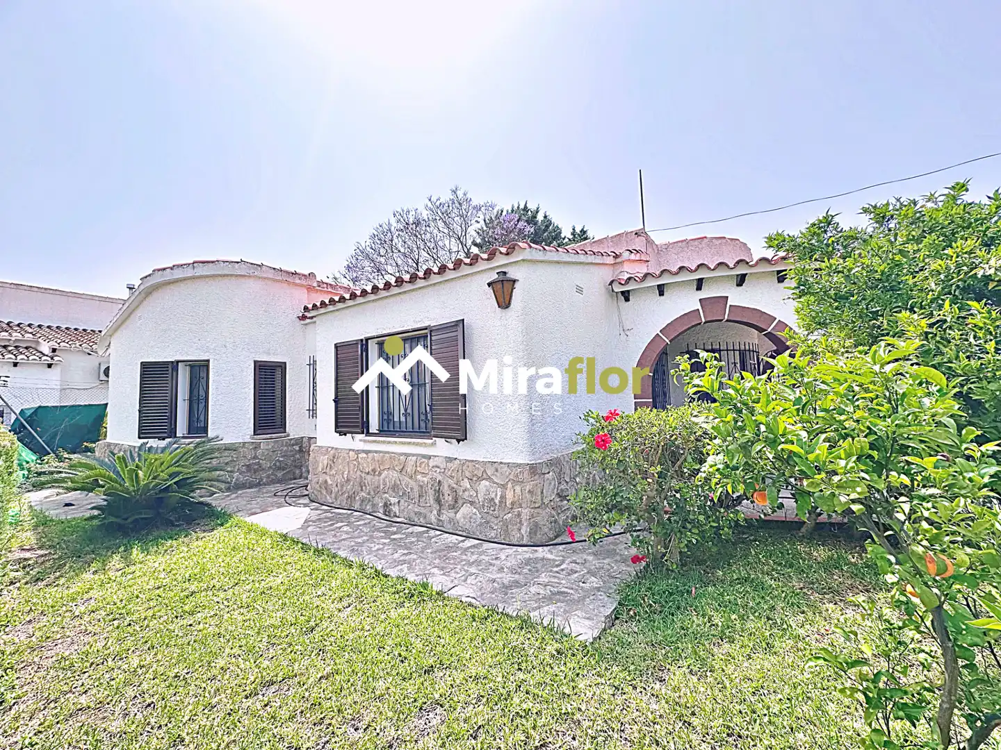 Vista exterior de Casa o chalet en venta en Els Poblets con Aire acondicionado, Jardín privado y Terraza
