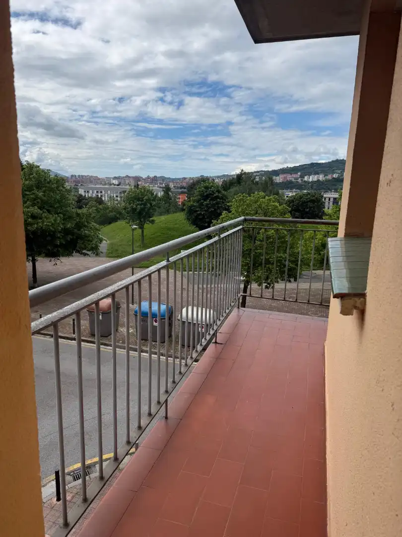 Terraza de Piso en venta en Basauri  con Calefacción, Terraza y Trastero