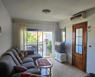 Living room of Flat for sale in Marbella  with Parquet flooring, Terrace and Balcony
