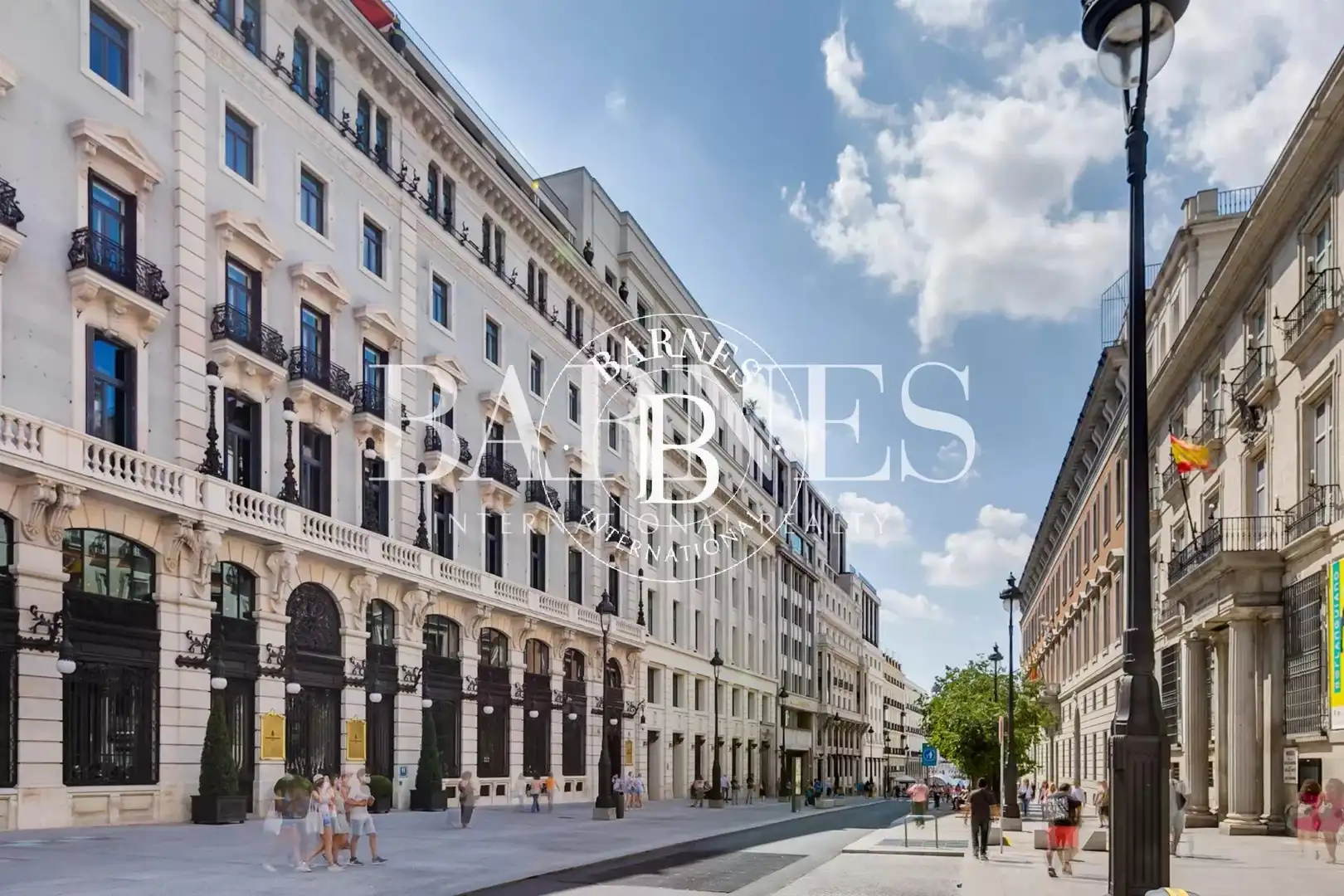 Außenansicht von Wohnung zur Miete in Madrid mit Klimaanlage, Heizung und Abstellraum