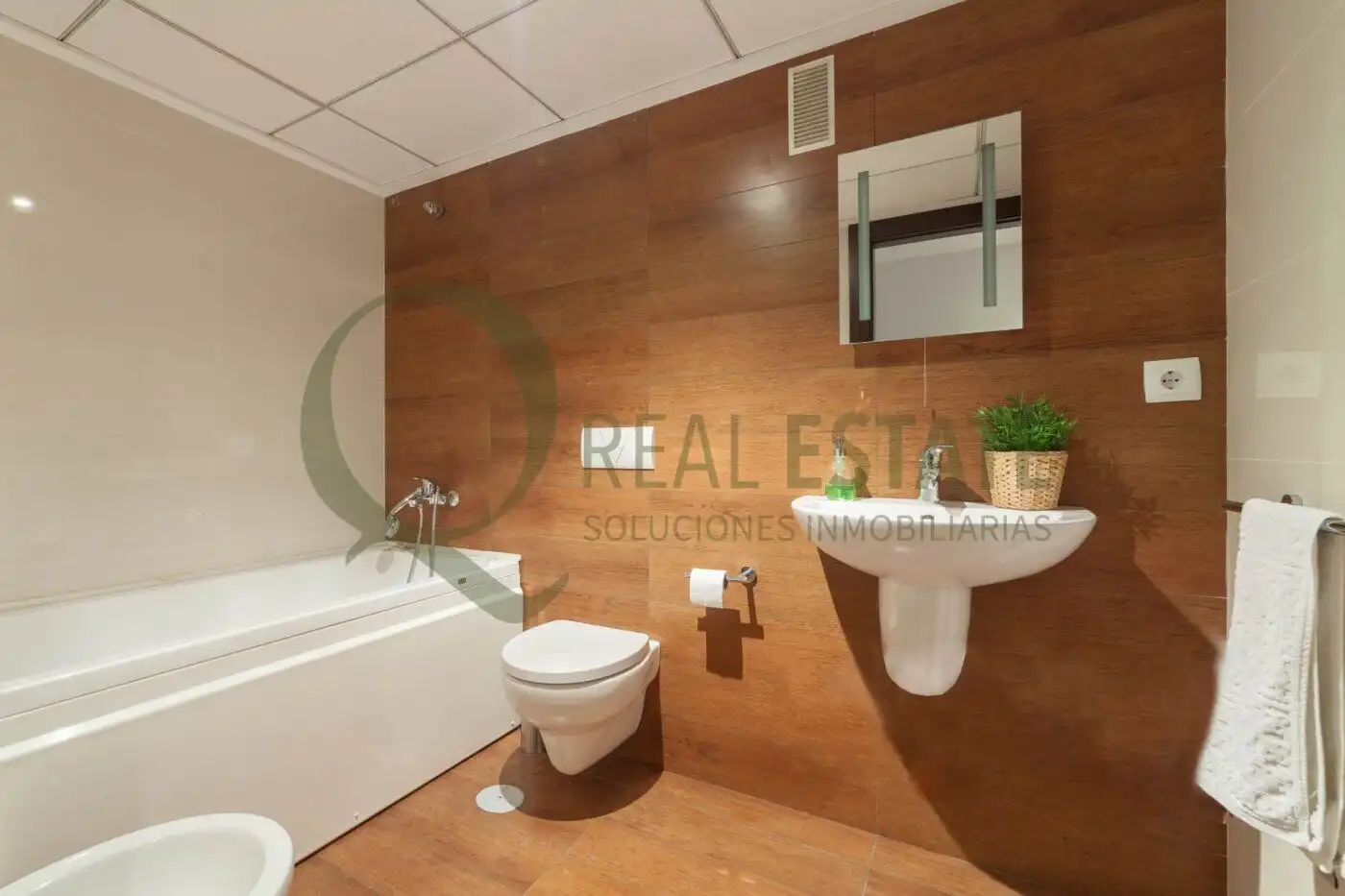 Bathroom of Flat for rent in Alicante / Alacant  with Heating, Terrace and Furnished