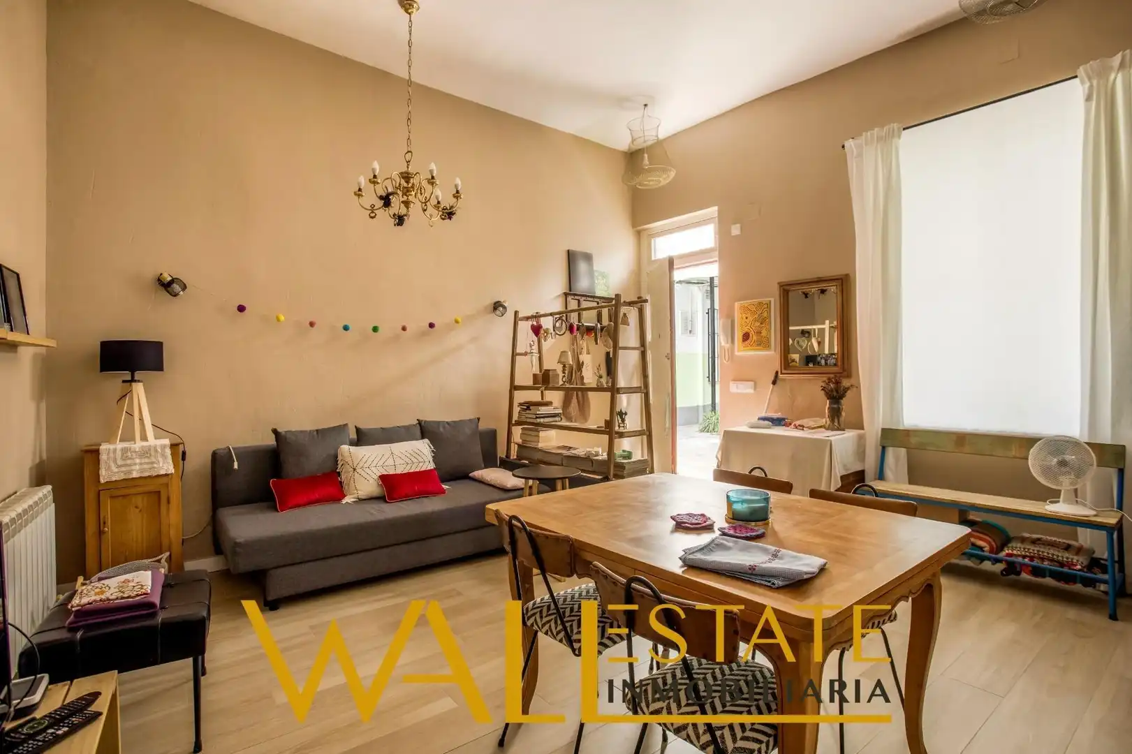 Vista exterior de Planta baja en venta en Madrid con Calefacción