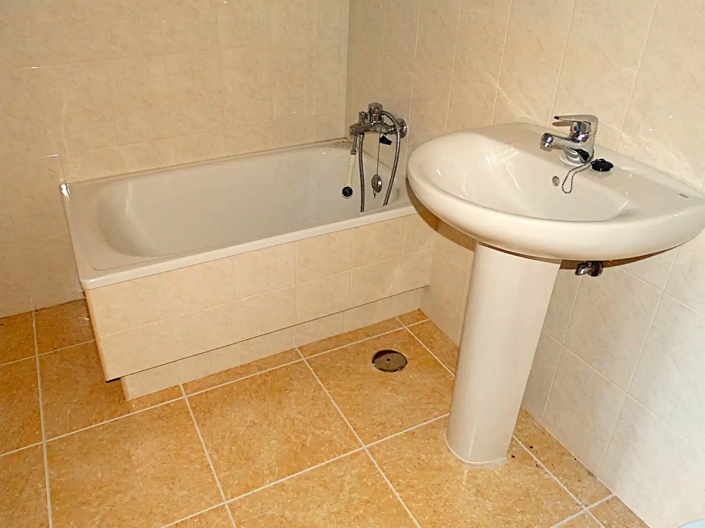 Bathroom of Houses for sale in O Valadouro    with Terrace