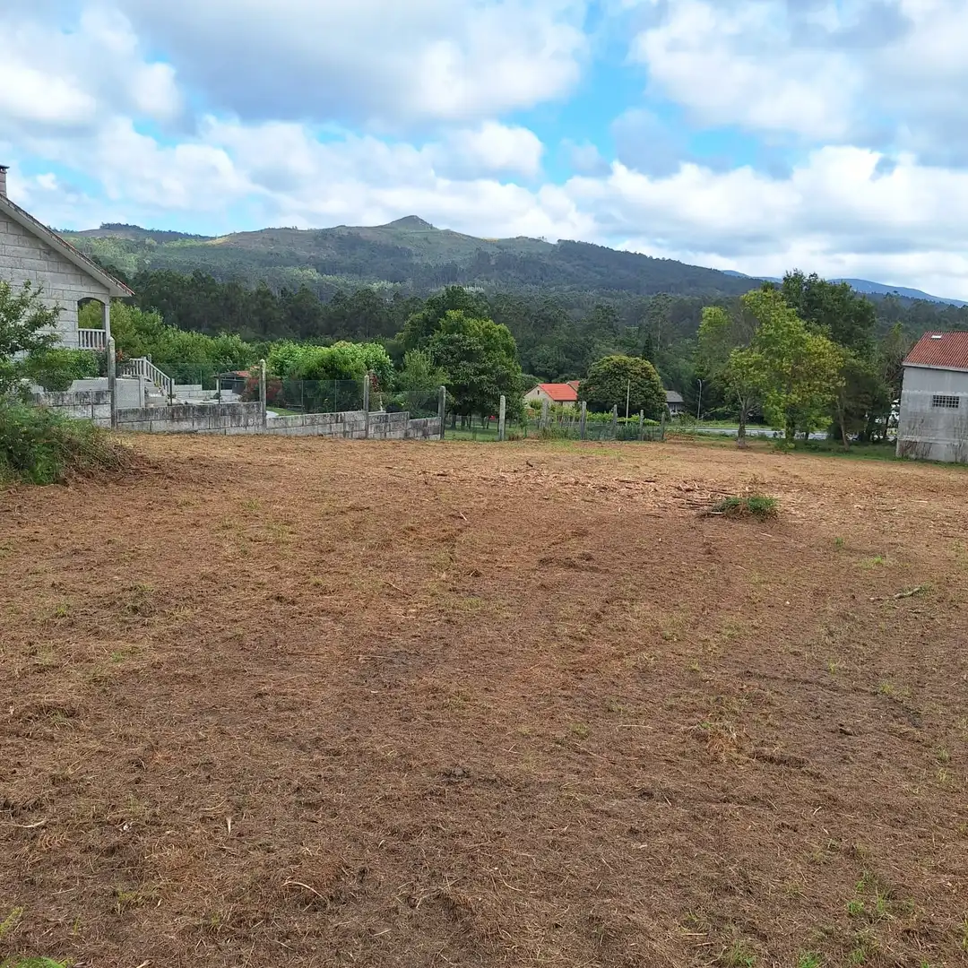 Residential land for sale in Cuntis
