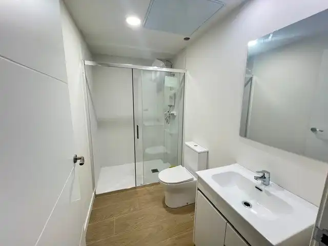 Baño de Planta baja en venta en Canovelles con Aire acondicionado, Calefacción y Parquet
