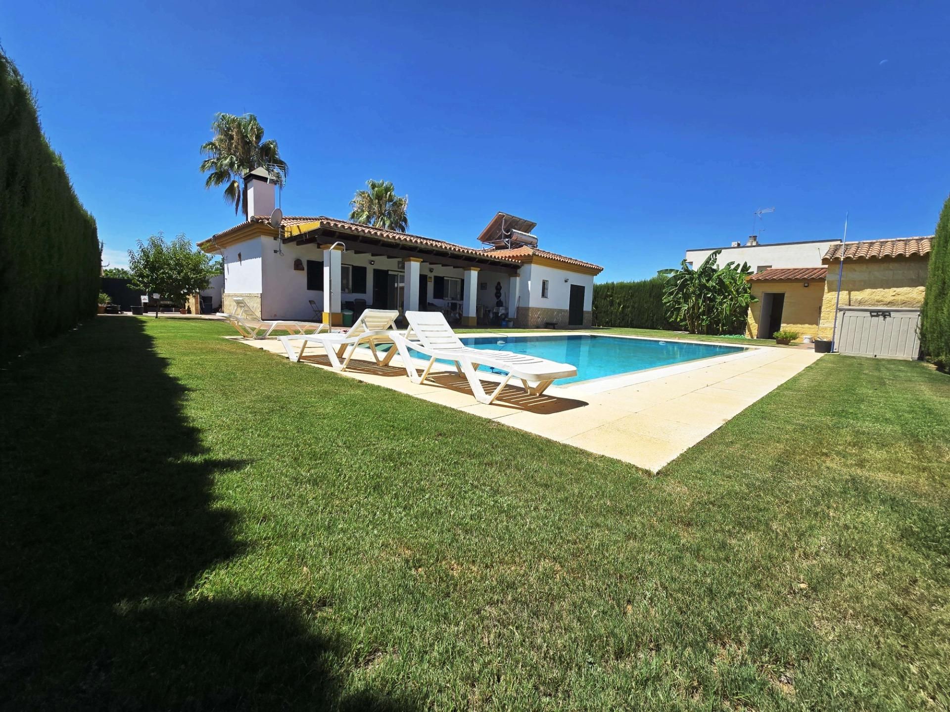 Garden of House or chalet for sale in Bollullos de la Mitación  with Air Conditioner, Private garden and Terrace