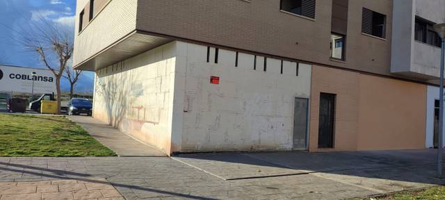 Local comercial en Alquiler en Lardero