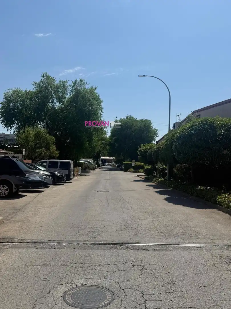 Parking de Nave industrial en venta en Alcalá de Henares