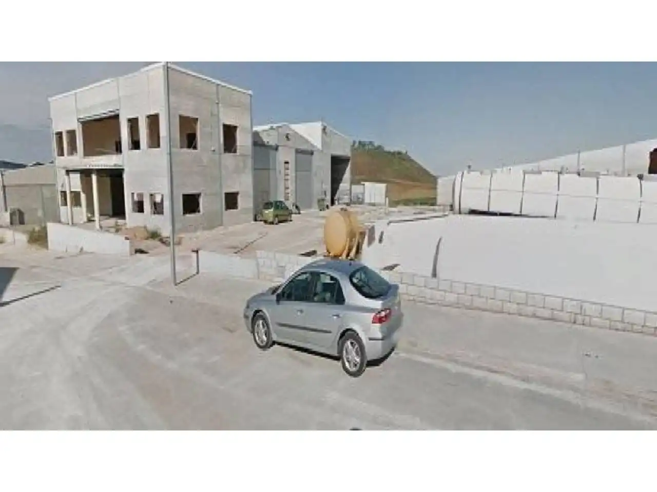 Vista exterior de Nave industrial en venta en San Lorenzo de la Parrilla