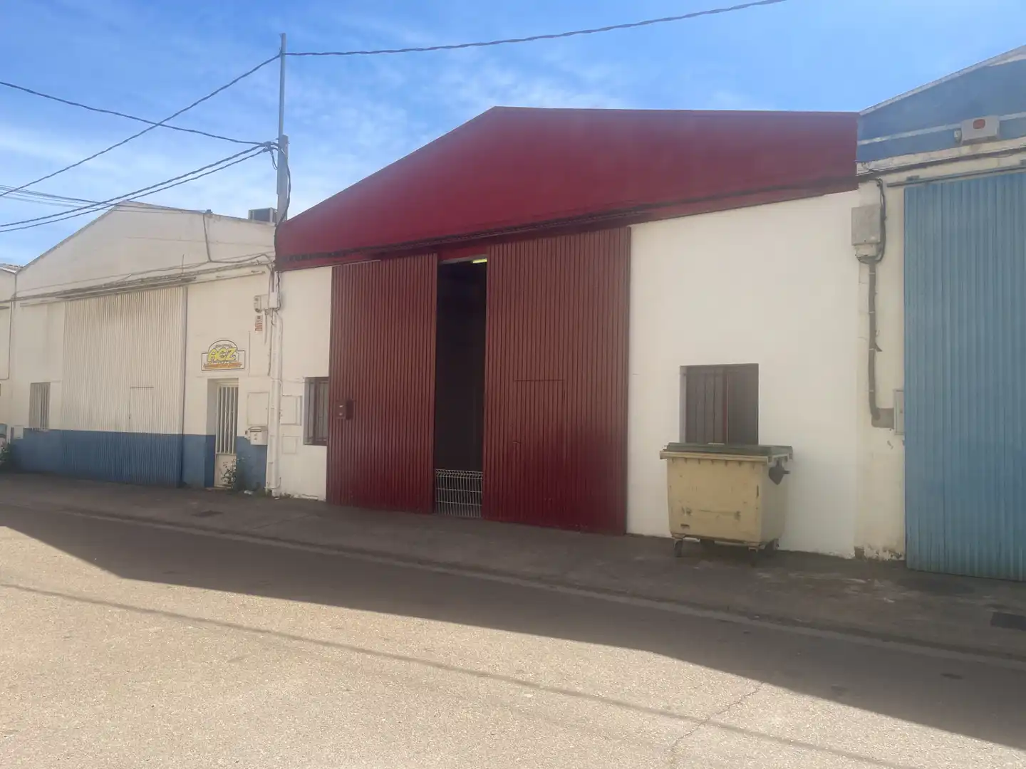 Exterior view of Industrial buildings for rent in Zaragoza