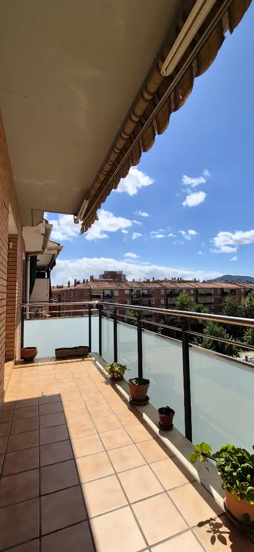 Außenansicht von Maisonette zum Verkauf in Molins de Rei mit Klimaanlage, Heizung und Terrasse