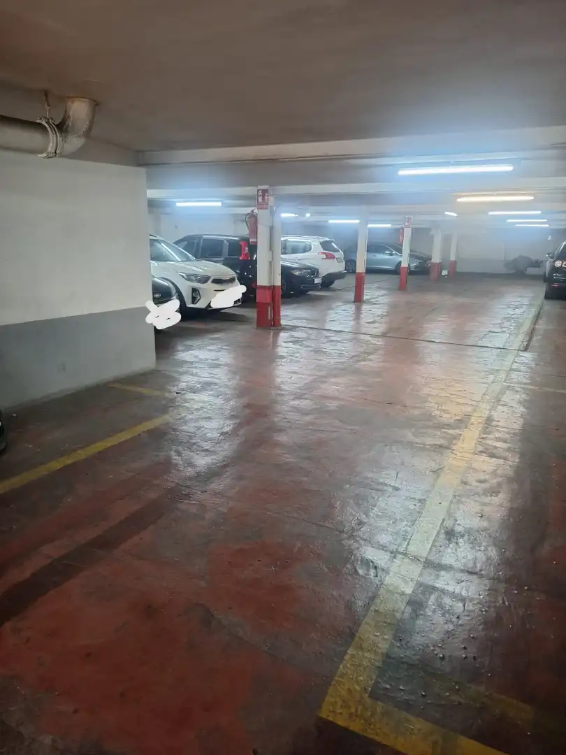 Parkplatz von Garage zur Miete in Valencia