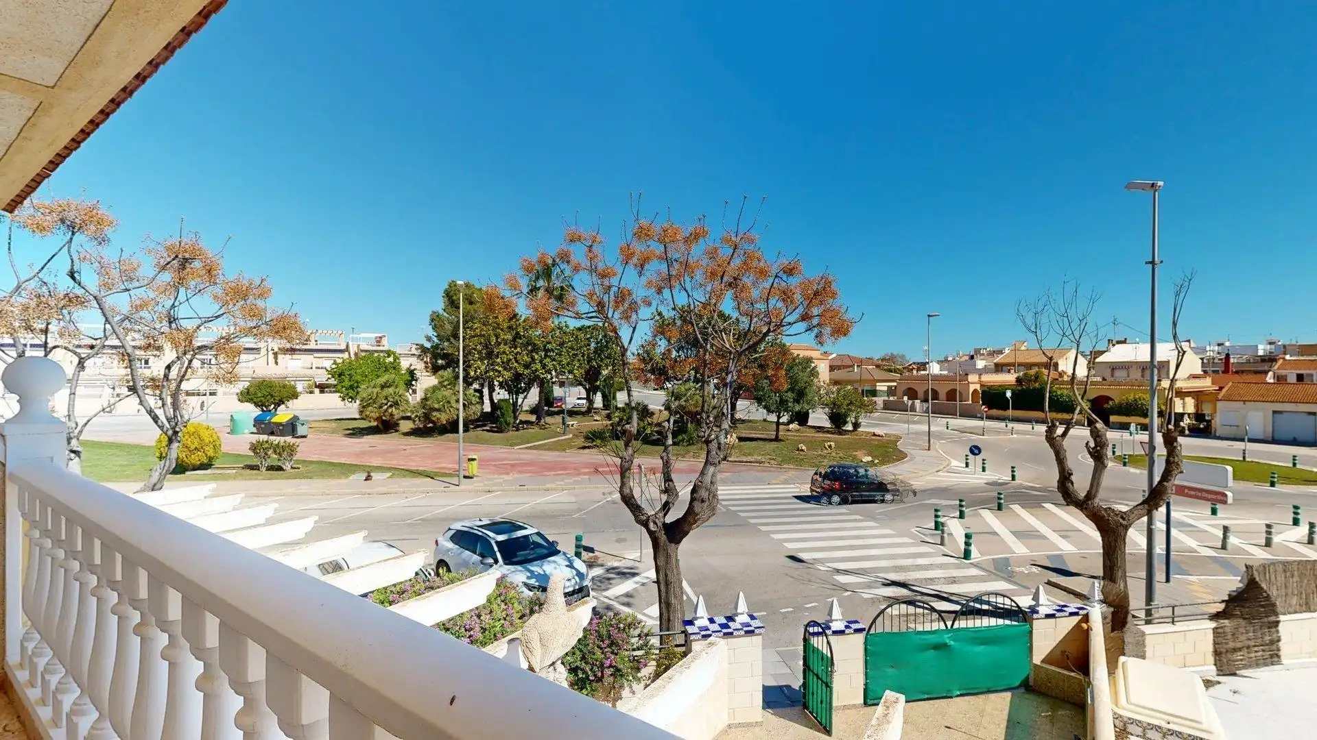 Vista exterior de Casa adosada en venta en Pilar de la Horadada con Jardín privado, Terraza y Balcón