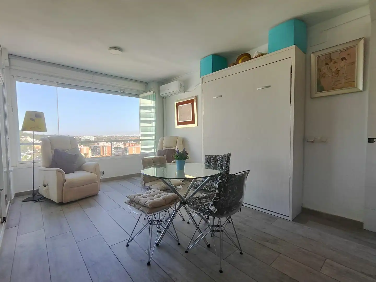 Terraza de Estudio en venta en Torremolinos con Aire acondicionado, Calefacción y Amueblado