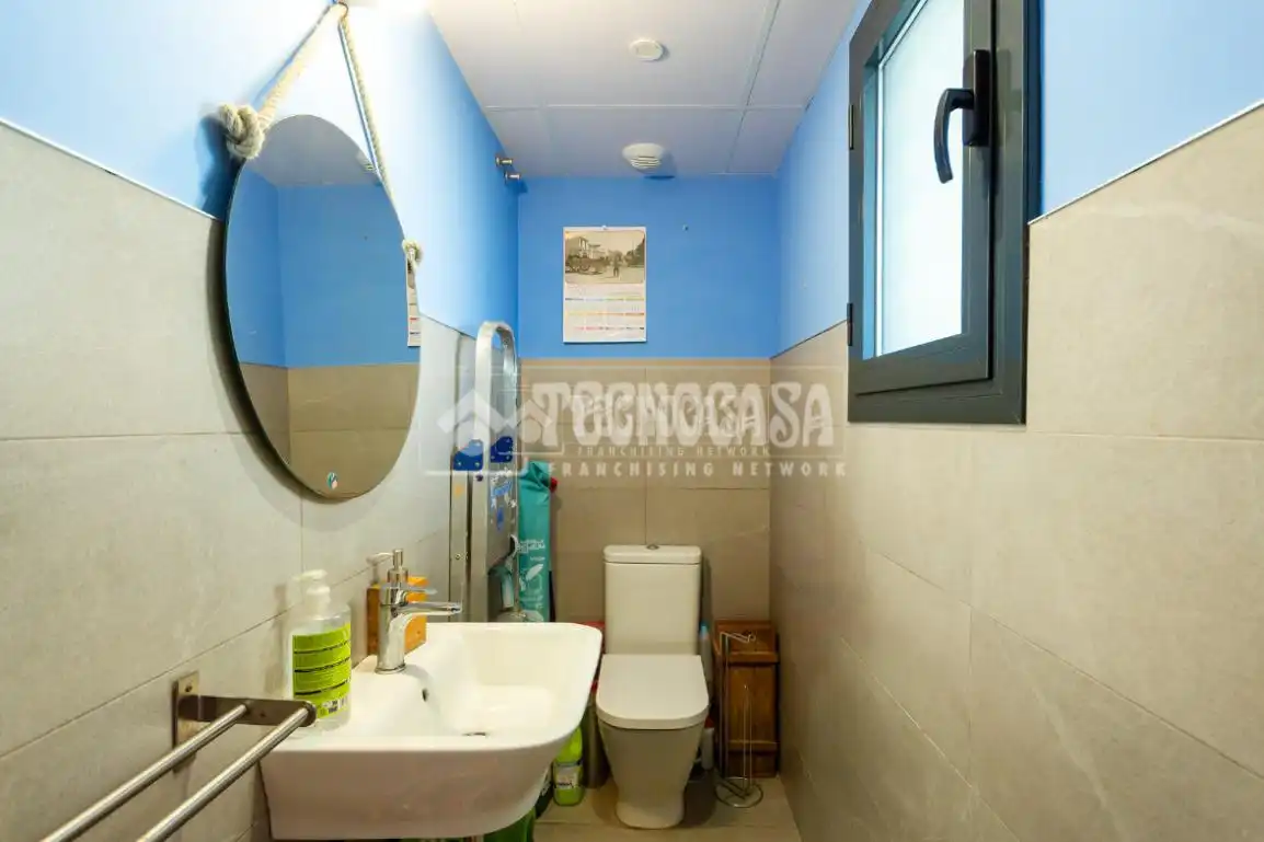 Bany de Pis en venda en Vélez-Málaga amb Aire condicionat, Terrassa i Piscina comunitària