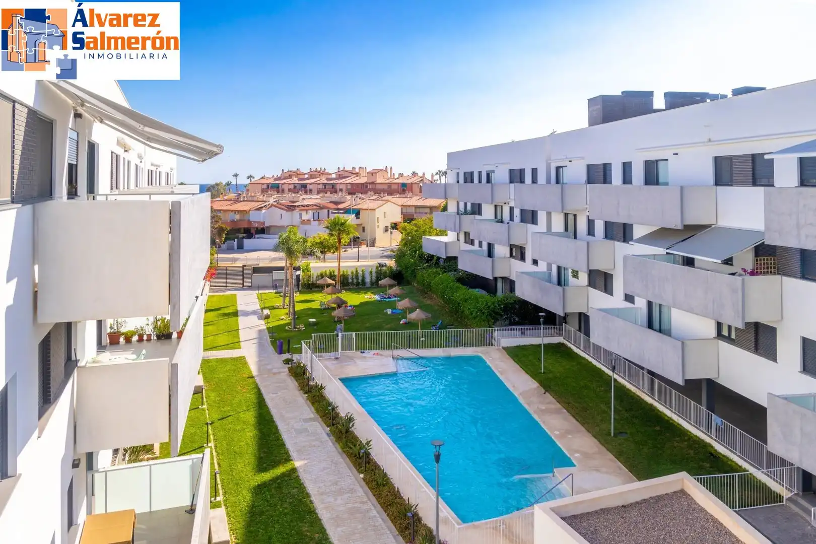 Penthouse with terrace for sale in Avenida Avenida Andalucía, imagen 2