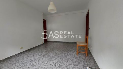Foto 4 de Piso en venta en Avenida Avinguda de la Mediterrània, Badia del Vallès, Barcelona