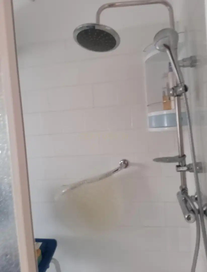 Badezimmer von Wohnungen zum Verkauf in Coria mit Klimaanlage, Abstellraum und Mikrowelle
