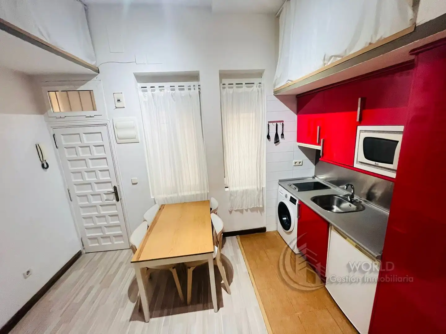 Kitchen of Duplexes for rent in Madrid  with Heating, Furnished and Washing machine