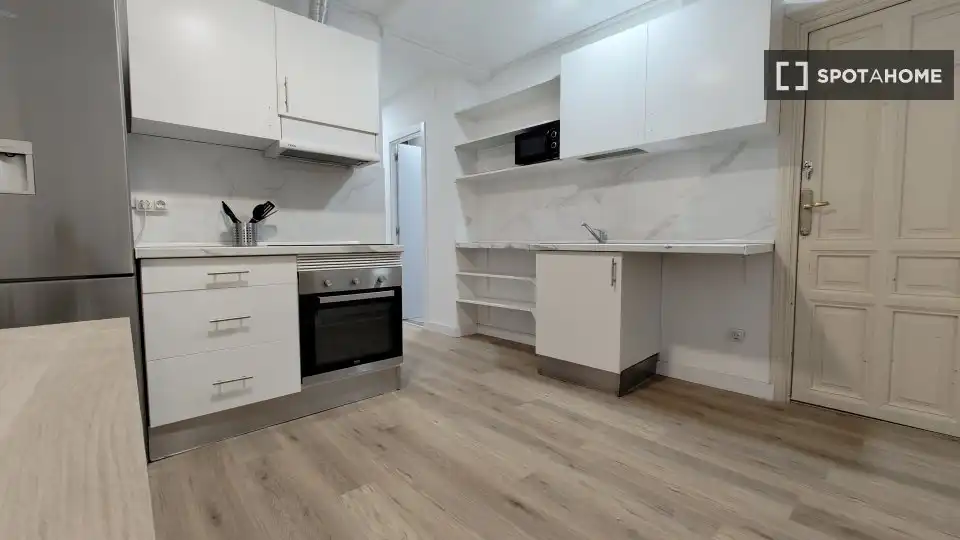 Room in Trafalgar
