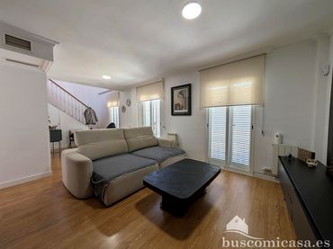 Dúplex con balcón en venta en Doctor