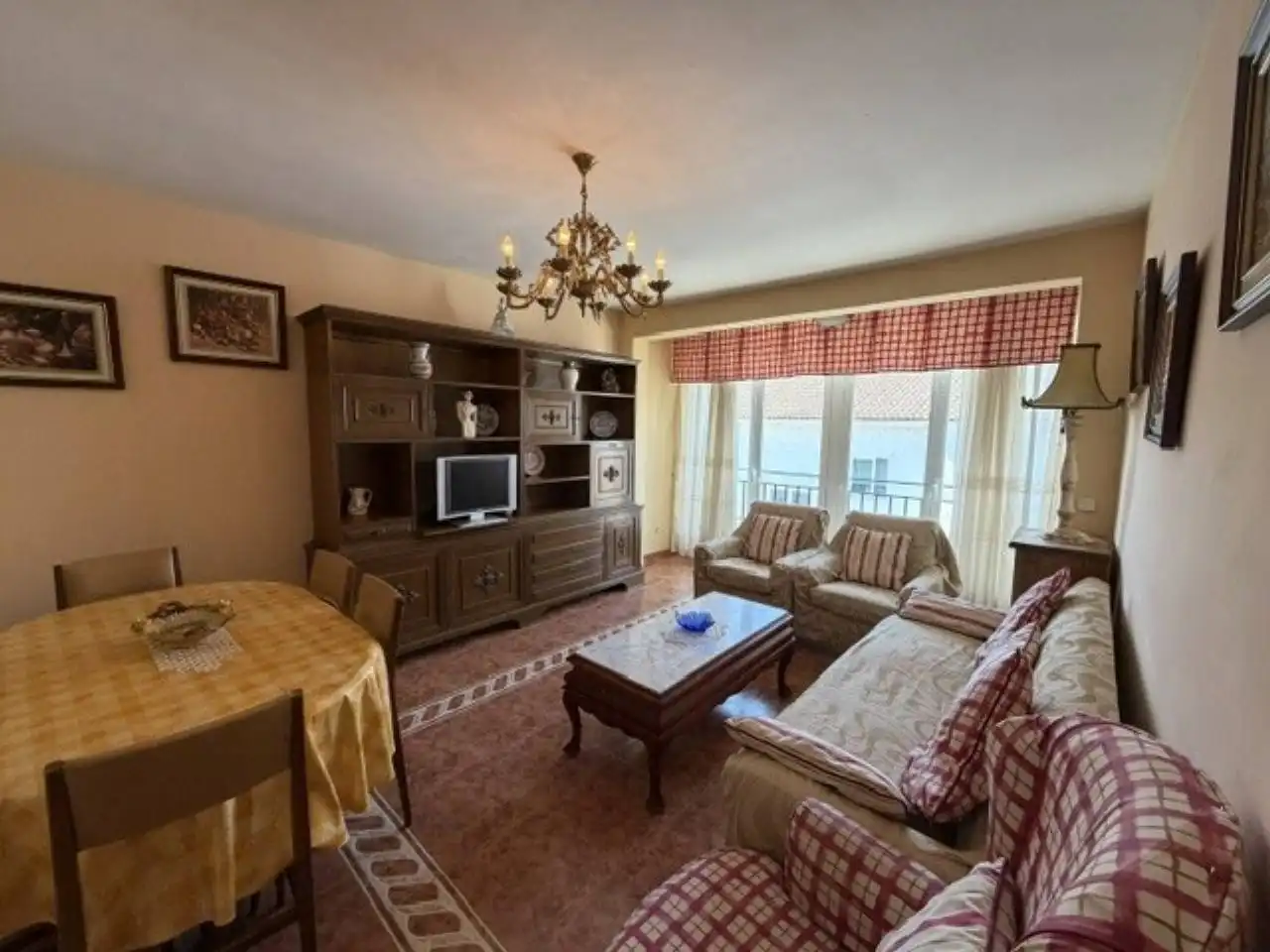 Living room of Flat for rent in Buitrago del Lozoya  with Heating and Furnished