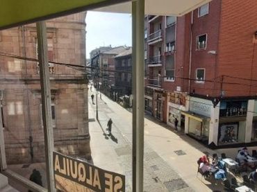 Business premises to rent in Inmobiliaria - Barreda