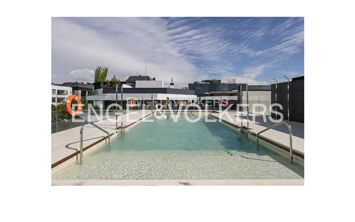 Piscina de Ático en venta en Madrid con Aire acondicionado, Calefacción y Terraza