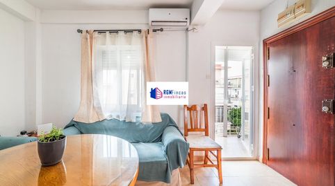 Photo 2 of Flat for sale in El Plantinar – Avda. La Paz - El Juncal, Sevilla Capital