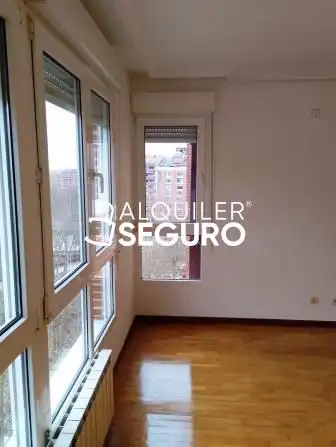 Habitación de Piso de alquiler en Valladolid con Calefacción