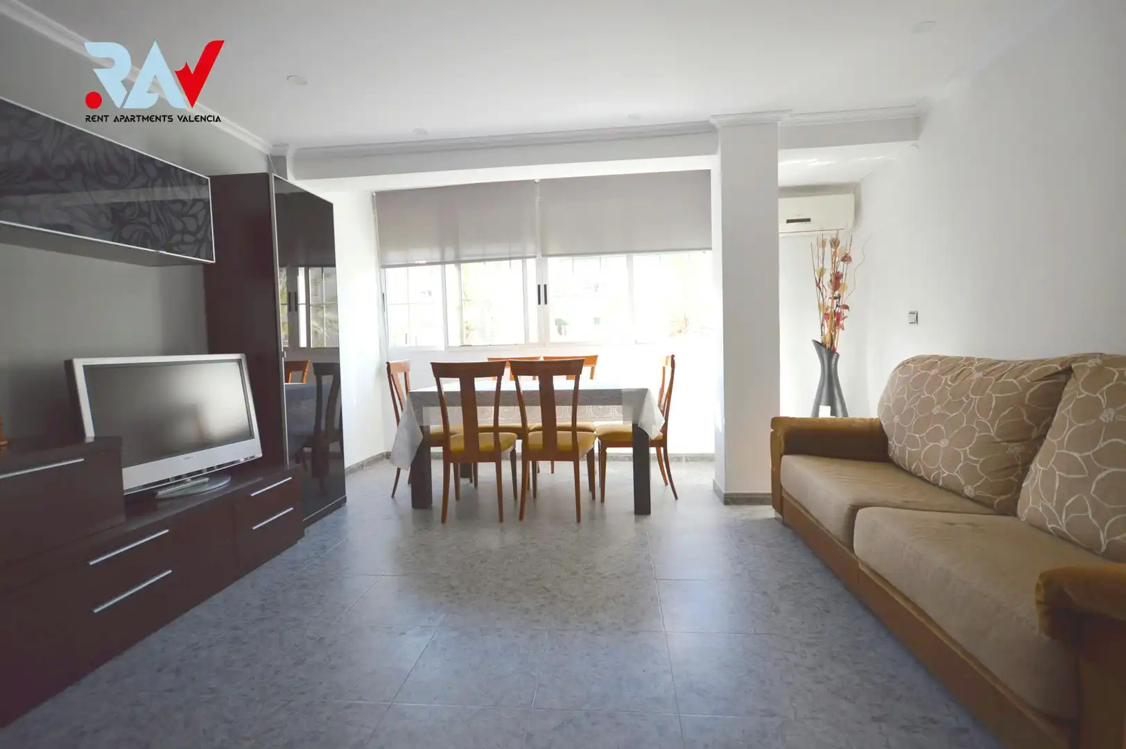 Living room of Flat for rent in Valencia  with Air Conditioner, Furnished and Washing machine