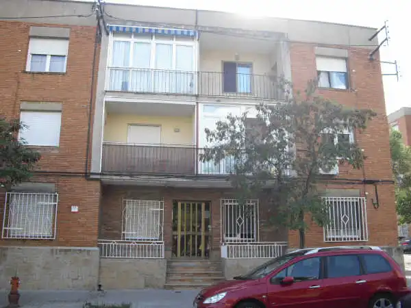 Außenansicht von Wohnung zum Verkauf in Sabadell