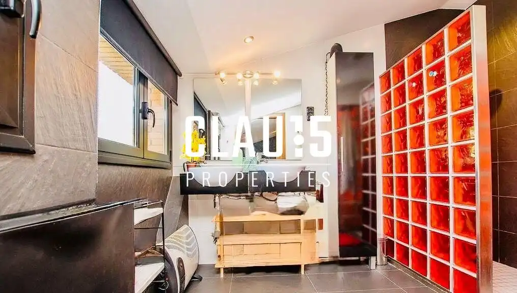 House with terrace for sale in Nucli Urbà, imagen 28