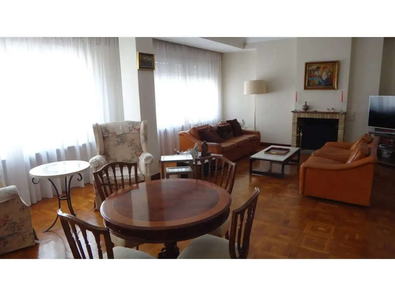 Sala de estar de Piso en venta en  Pamplona / Iruña con Calefacción, Parquet y Trastero