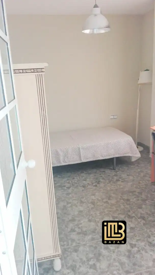 Bedroom of Flat for share in Málaga  with Air Conditioner, Furnished and Oven