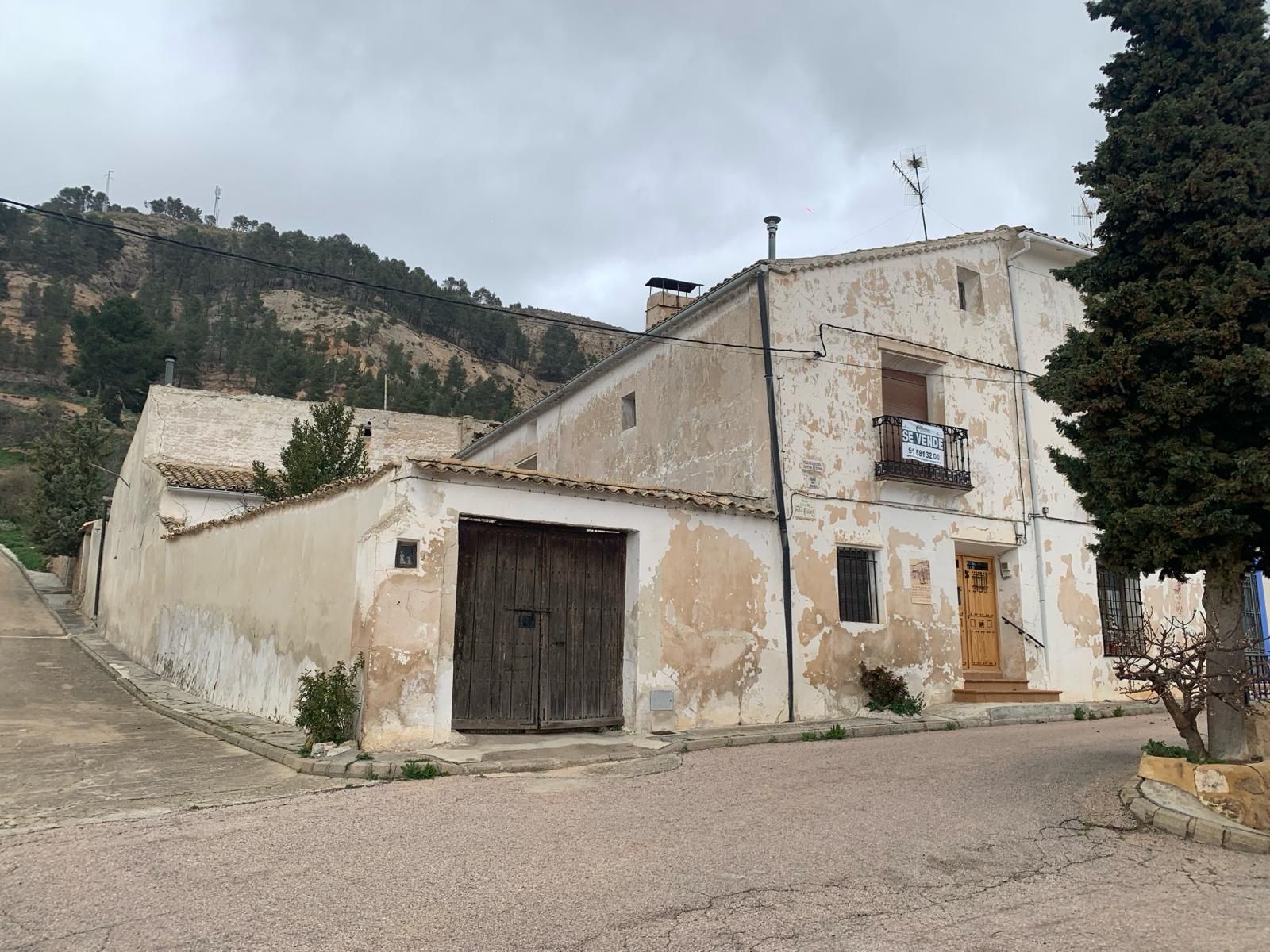 Vista exterior de Finca rústica en venda en Gascueña amb Traster
