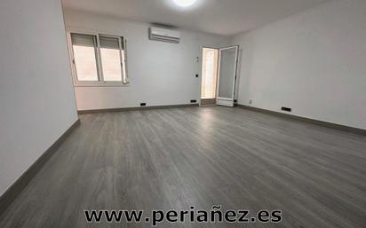 Bedroom of Flat for sale in El Prat de Llobregat  with Air Conditioner